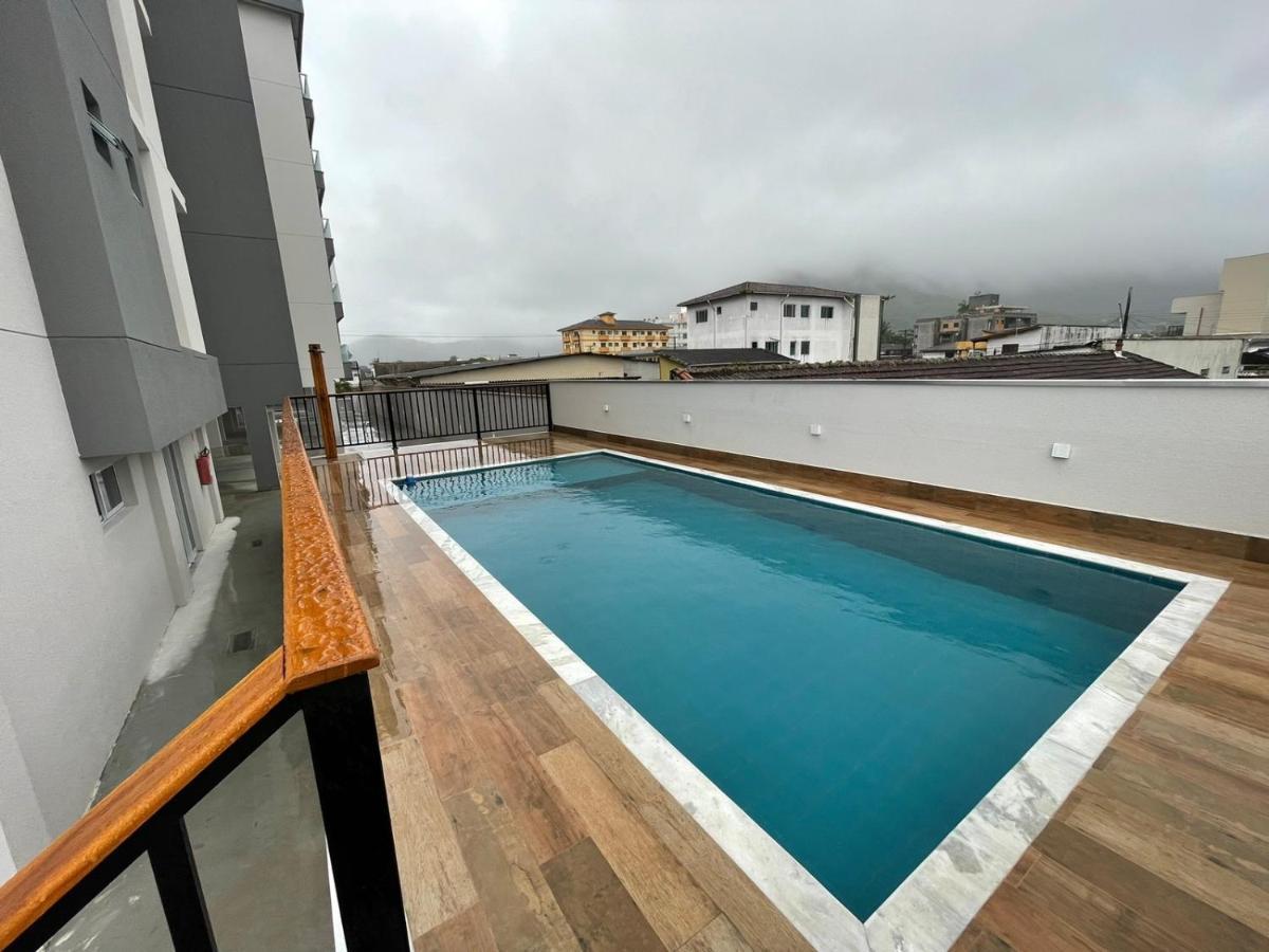 Apartamento Com Piscina No Centro Lägenhet Ubatuba Exteriör bild