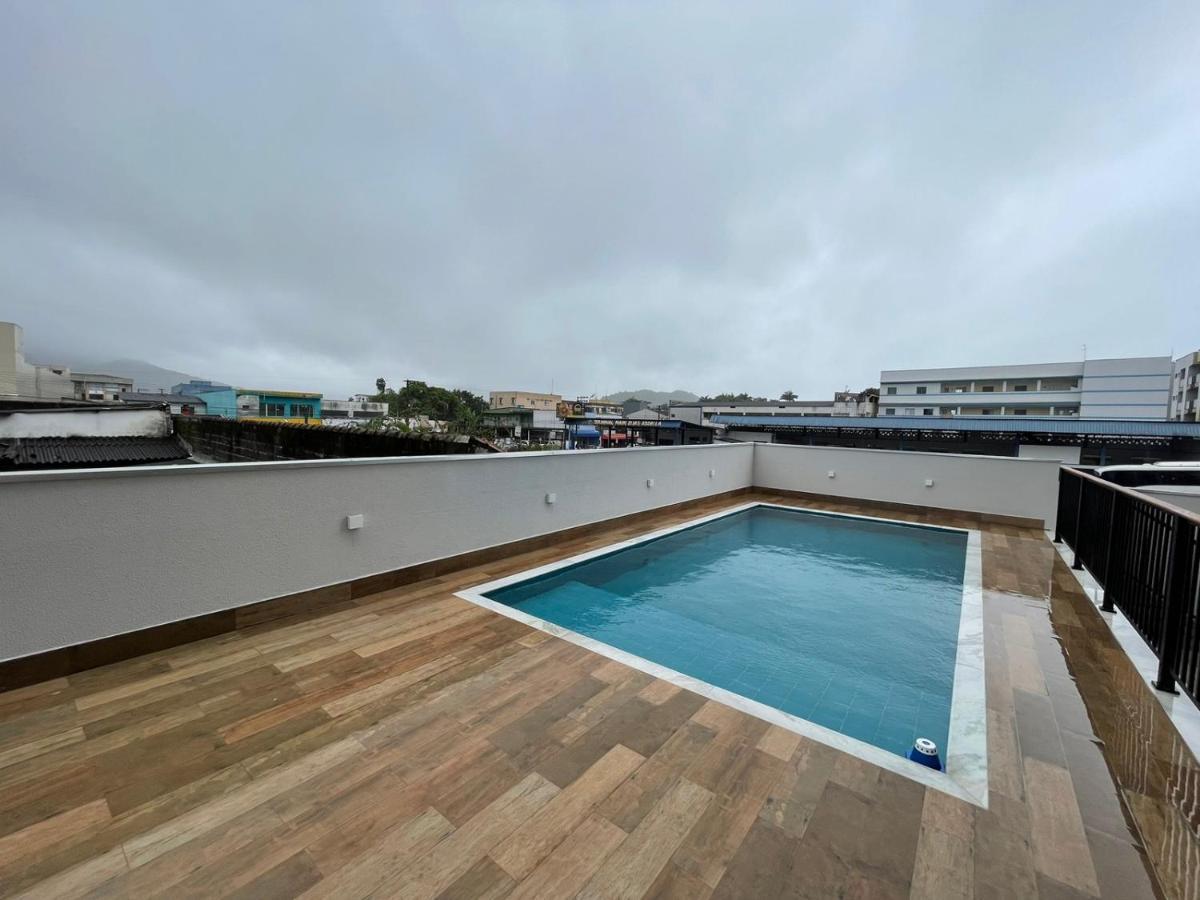 Apartamento Com Piscina No Centro Lägenhet Ubatuba Exteriör bild