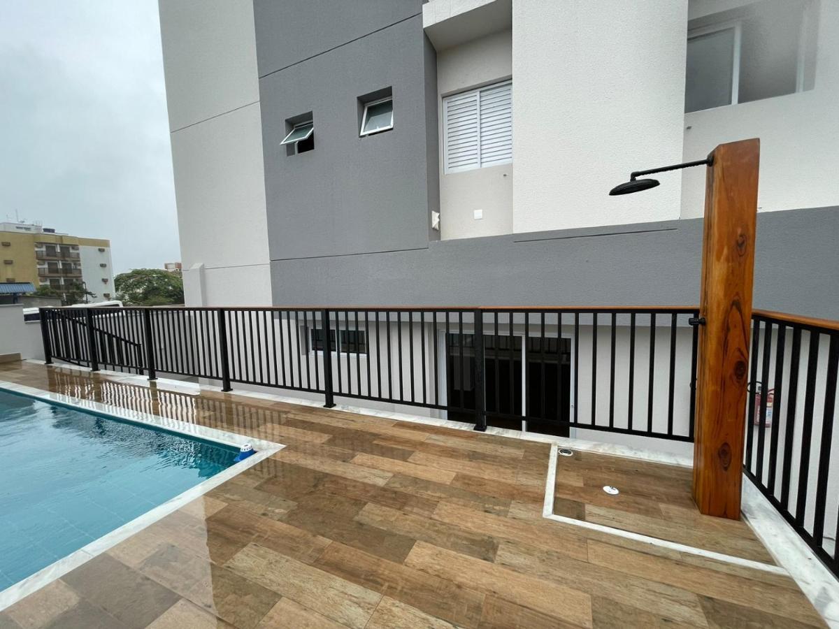 Apartamento Com Piscina No Centro Lägenhet Ubatuba Exteriör bild