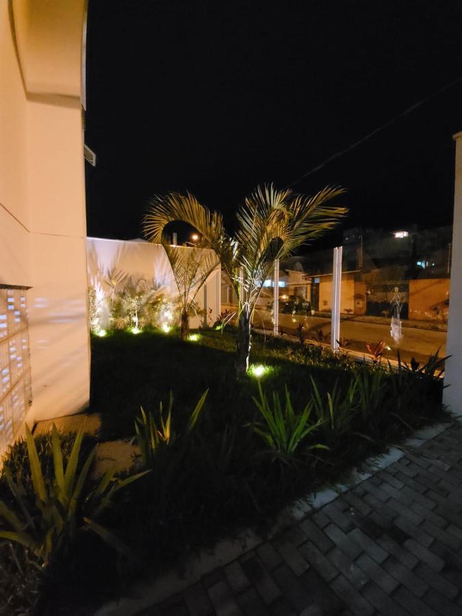 Apartamento Com Piscina No Centro Lägenhet Ubatuba Exteriör bild