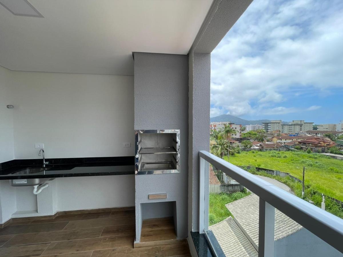 Apartamento Com Piscina No Centro Lägenhet Ubatuba Exteriör bild