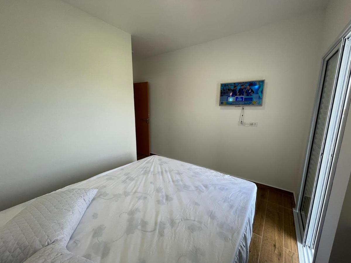 Apartamento Com Piscina No Centro Lägenhet Ubatuba Exteriör bild