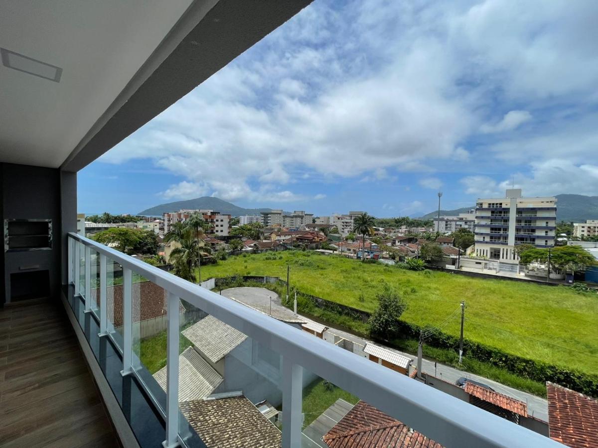 Apartamento Com Piscina No Centro Lägenhet Ubatuba Exteriör bild